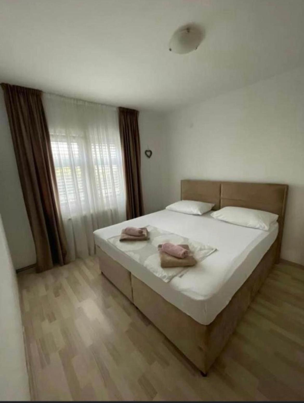 Апартаменты Apartman Kurtov Пакоштане Экстерьер фото